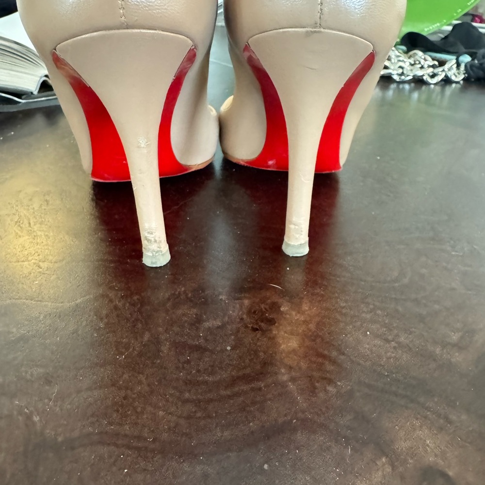Christian Louboutin 36.5 Apostrophe 100mm Red Bottom NEW STYLE Nude Pumps - Picture 5 of 5